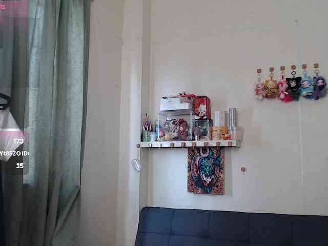 GloryAllTheWay webcam