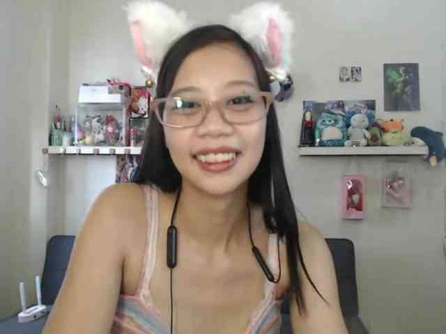 GloryAllTheWay webcam