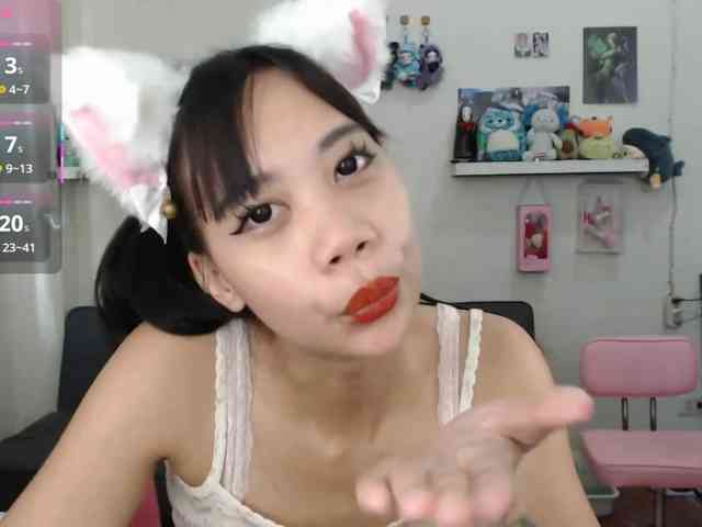 GloryAllTheWay webcam