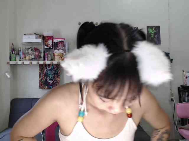 GloryAllTheWay webcam