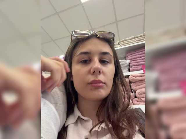 aelia-t live cam on BongaCams