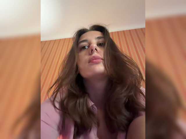 aeliaT webcam
