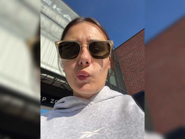 aelia-t live cam on BongaCams