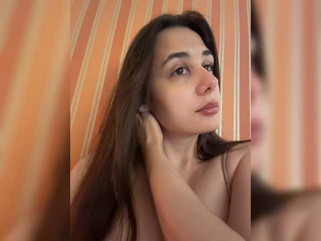 aelia-t live cam on BongaCams