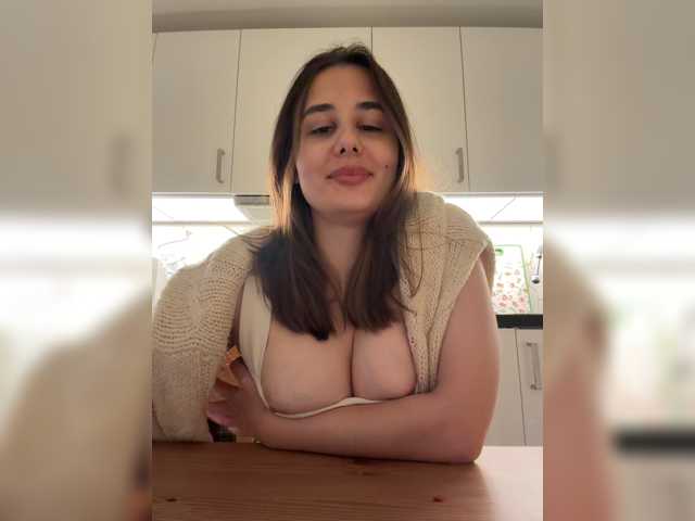 aelia-t live cam on BongaCams