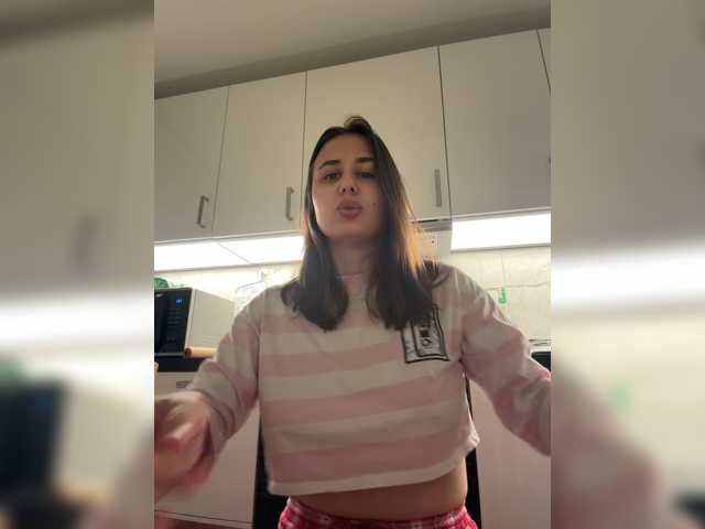 aelia-t live cam on BongaCams