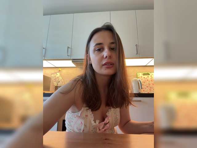 aelia-t live cam on BongaCams