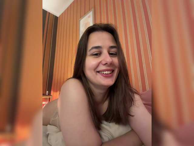 aelia-t live cam on BongaCams