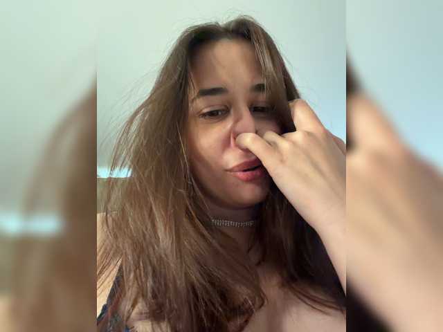 aelia-t live cam on BongaCams