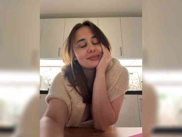 aeliaT webcam