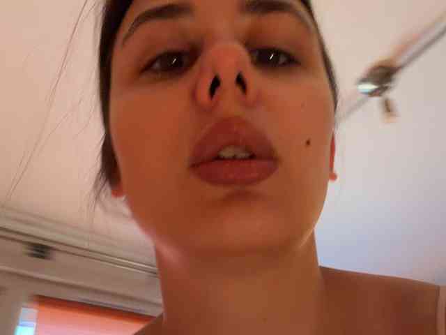 MoniClark webcam