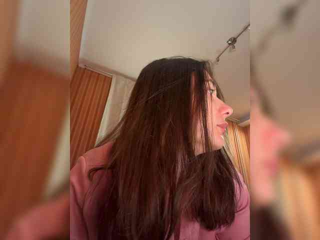 aeliaT webcam