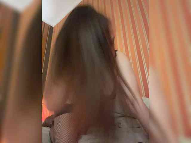 aeliaT webcam