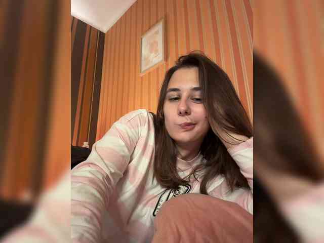 aeliaT webcam