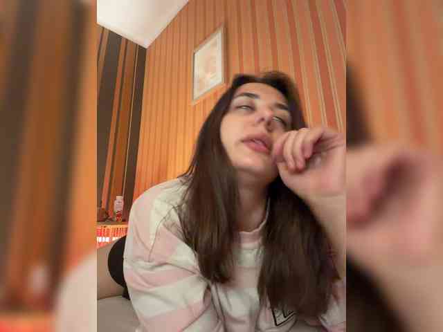 aeliaT webcam