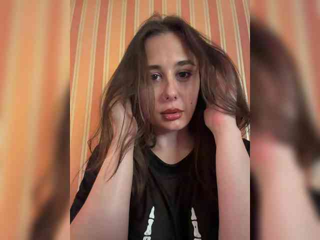 Model: MonaVine