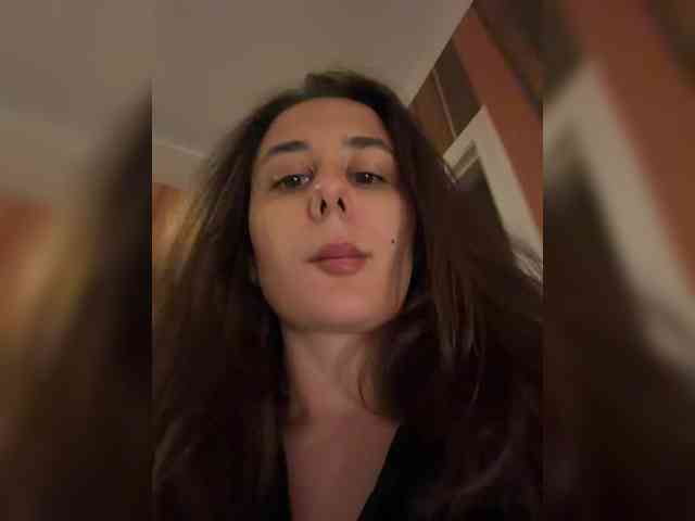 aeliaT webcam