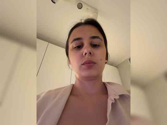 aeliaT webcam