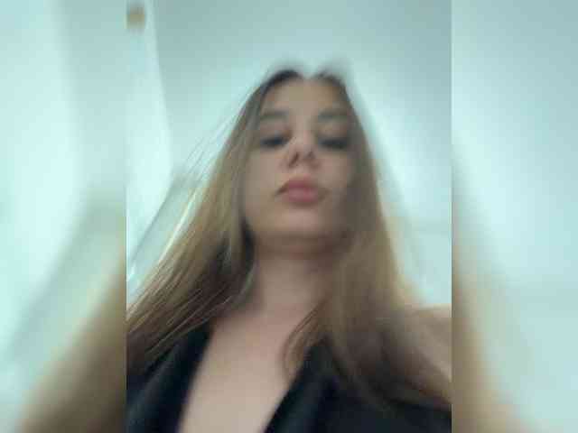 aeliaT webcam