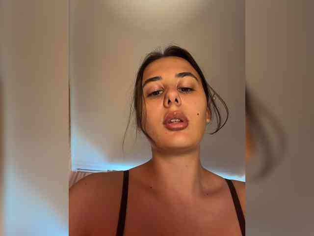 aeliaT webcam
