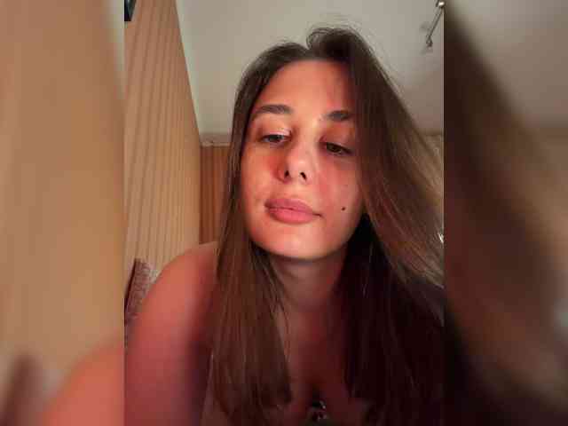 aeliaT webcam