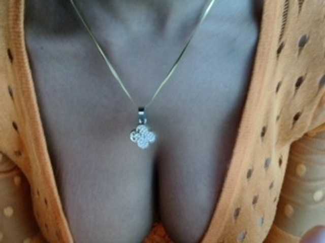 Cherryxpussy live cam on BongaCams
