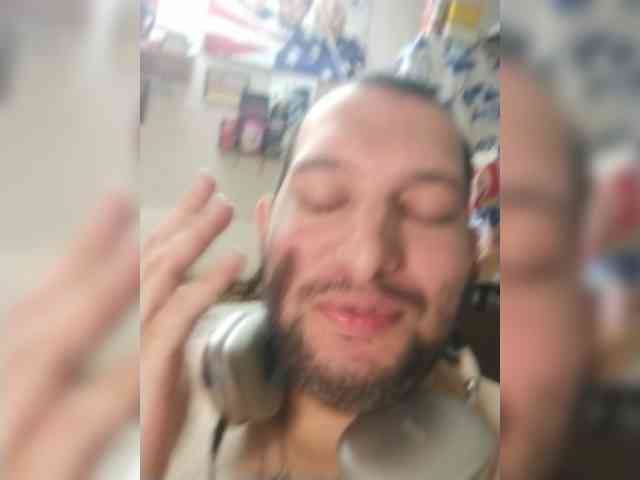 SEXYGUY77793