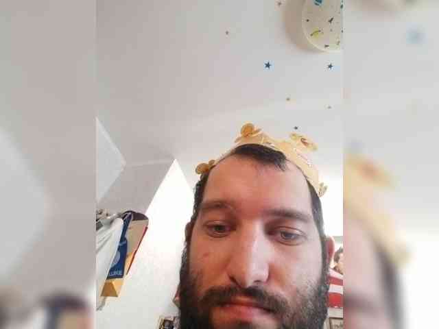 SEXYGUY77793 Sex Cam Show