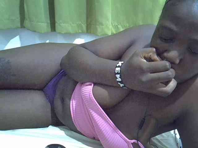 Prettybarbra webcam
