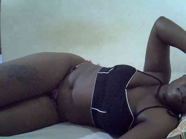 Prettybarbra Live Webcam on BongaCams