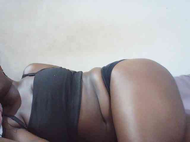 Prettybarbra webcam
