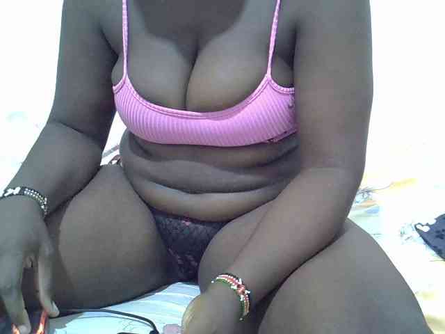 Prettybarbra webcam