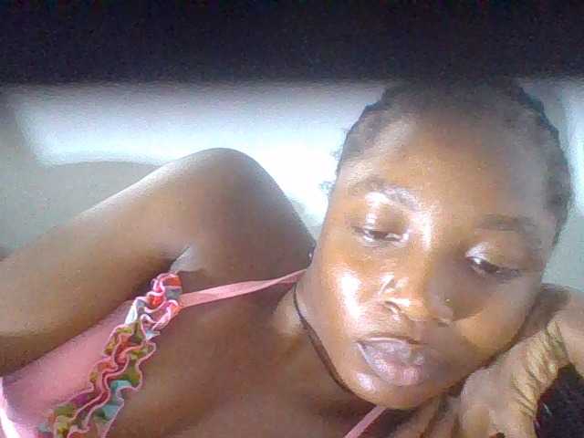 Juicyxcunt live cam on BongaCams