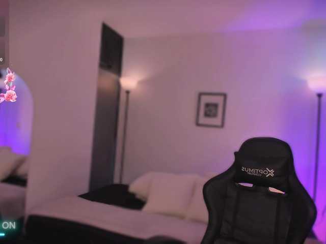 meganlake live cam on BongaCams