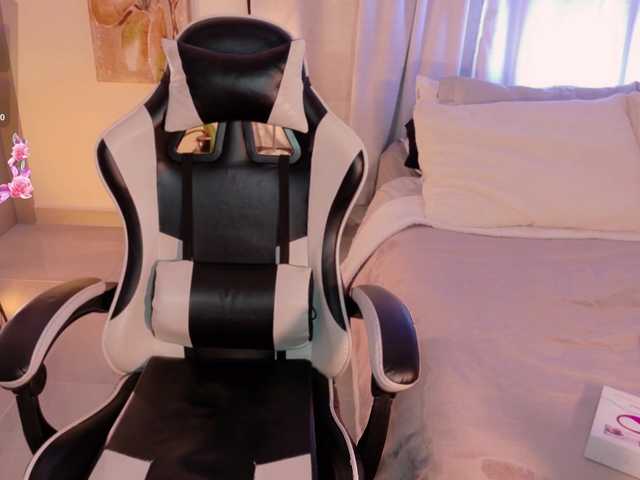 meganlake live cam on BongaCams