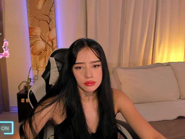 meganlake live cam on BongaCams