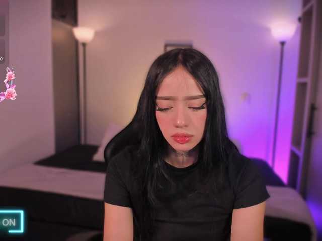 meganlake live cam on BongaCams