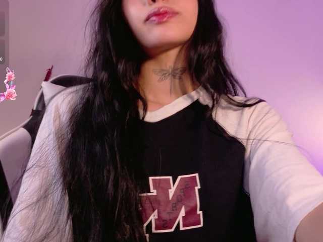 meganlake live cam on BongaCams