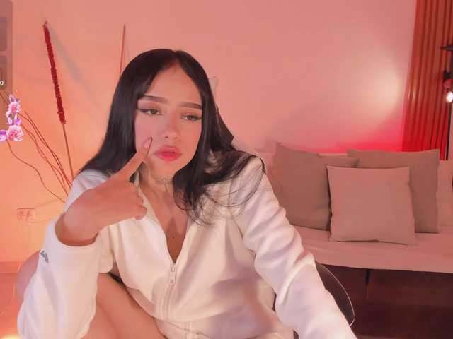 meganlake live cam on BongaCams