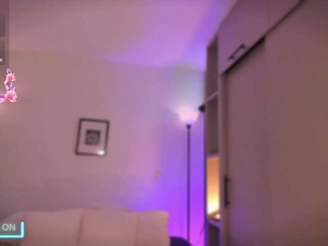 meganlake live cam on BongaCams