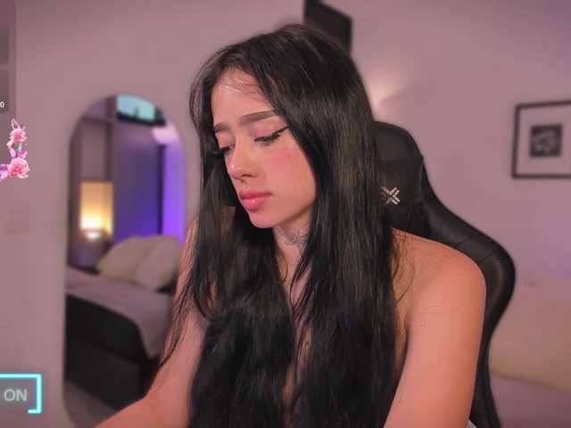 meganlake live cam on BongaCams