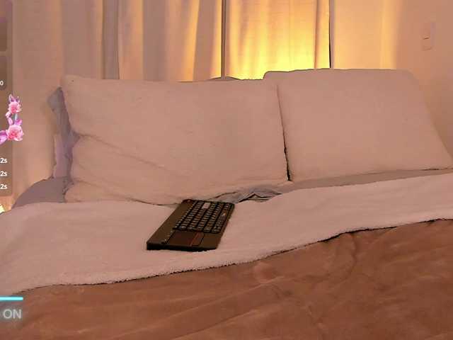 meganlake live cam on BongaCams