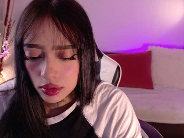 meganlake live cam on BongaCams