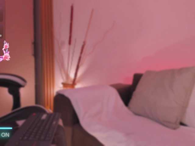 meganlake live cam on BongaCams