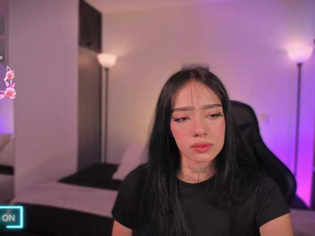meganlake live cam on BongaCams
