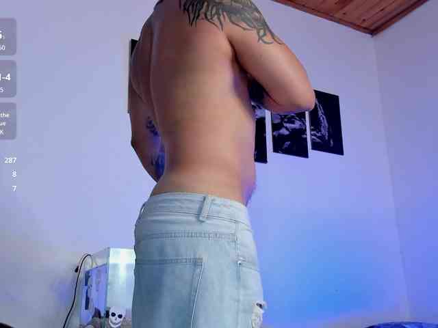 Stefantransman0 Live Webcam on BongaCams