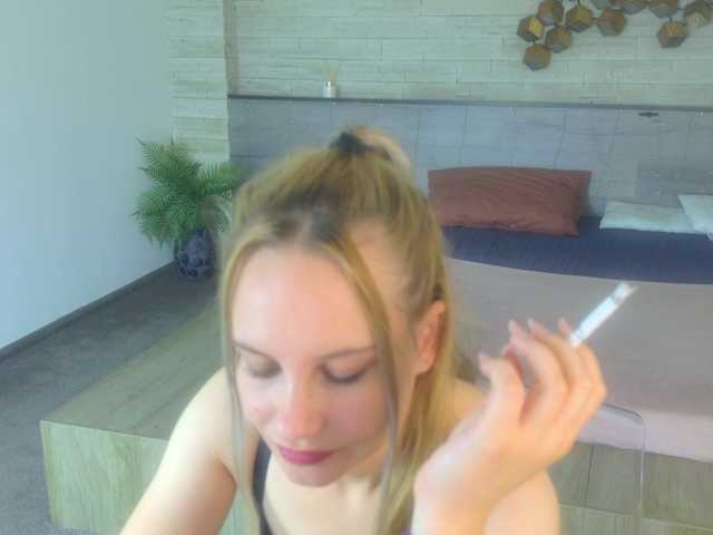 IceBlueBabe live cam on BongaCams