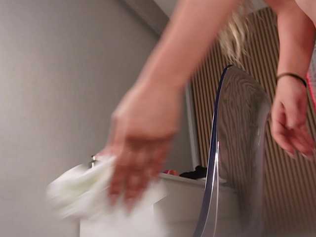 IceBlueBabe live cam on BongaCams