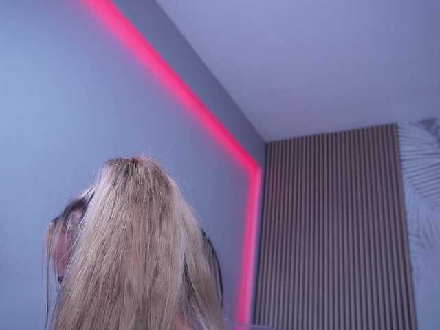 IceBlueBabe live cam on BongaCams