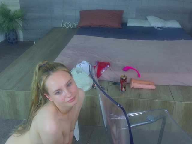 IceBlueBabe live cam on BongaCams